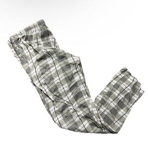 Womenโs Just Love Plaid Grey Lounge Pajama Pants Size Large